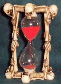 Skull hourglass